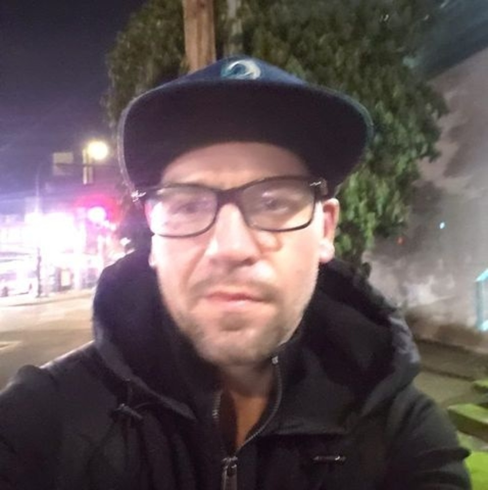 Meet your Posher, Wesley